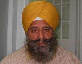 Left: Avtar Singh, who contacted UNITED SIKHS to help pursue his case with the police after he was attacked.