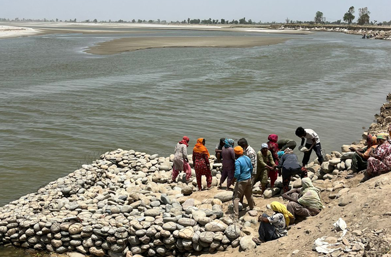 Panjab-Floods-Nochan-and-Stud-004