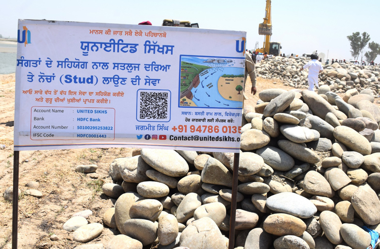 Panjab-Floods-Nochan-and-Stud-012
